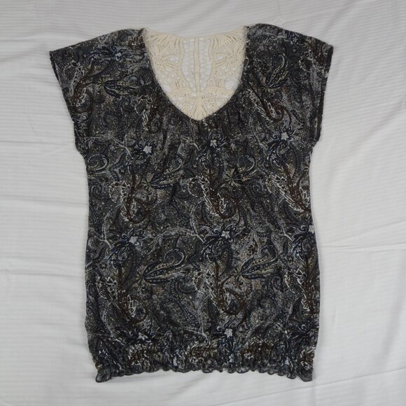 NO BOUNDARIES CROCHET BACK PAISLEY LARGE WOMENS BLOUSE T-SHIRT L234 - Picture 1 of 8